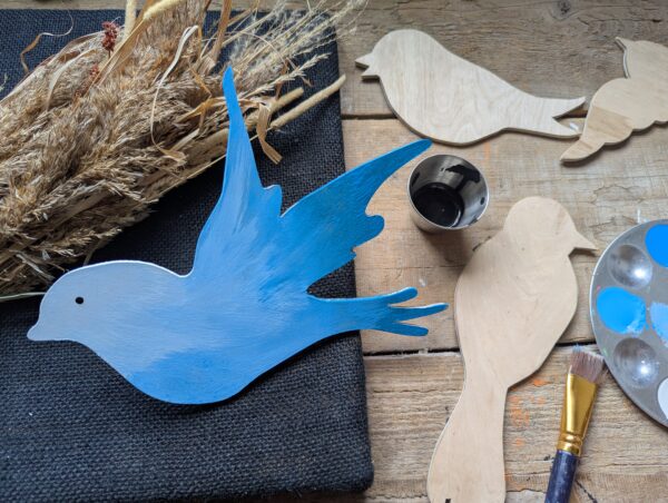 Oiseaux de bois recyclés – Image 7